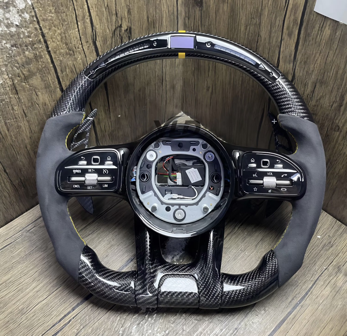 Mercedes-AMG LED Carbon Fiber Steering Wheel, photo 1